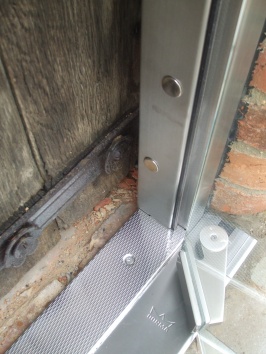 9mm Rimex threshold for bottom pivot and floorspring